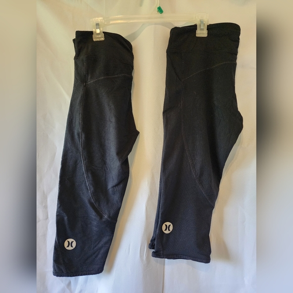2 Pairs- Hurley Nike Dri-Fit Capris/Leggings- Women's size Small- Black - Picture 1 of 16